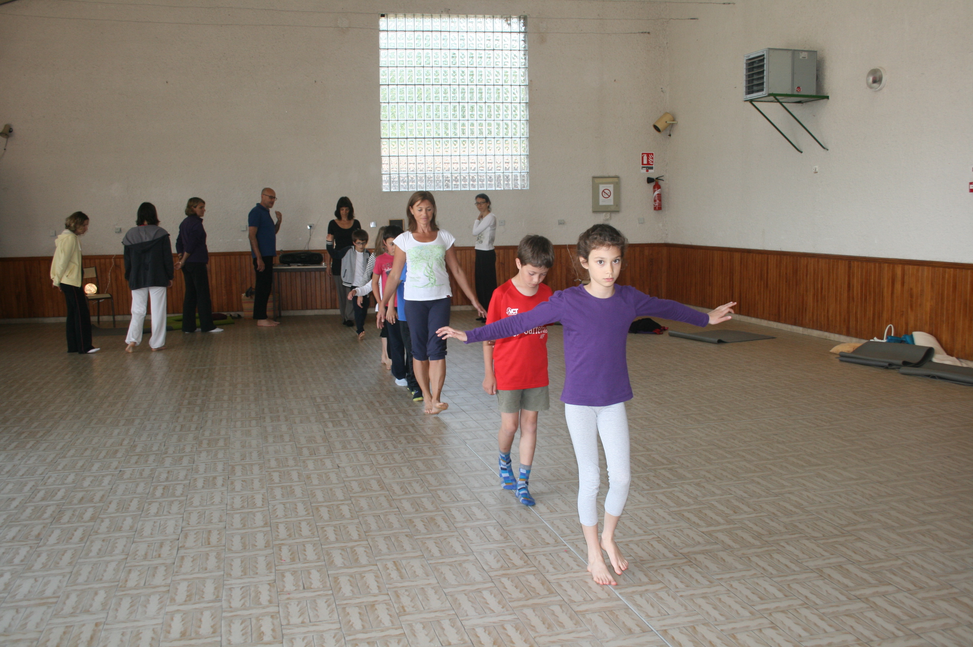 Atelier yoga parent-enfant, association Dhyana 31, Toulouse